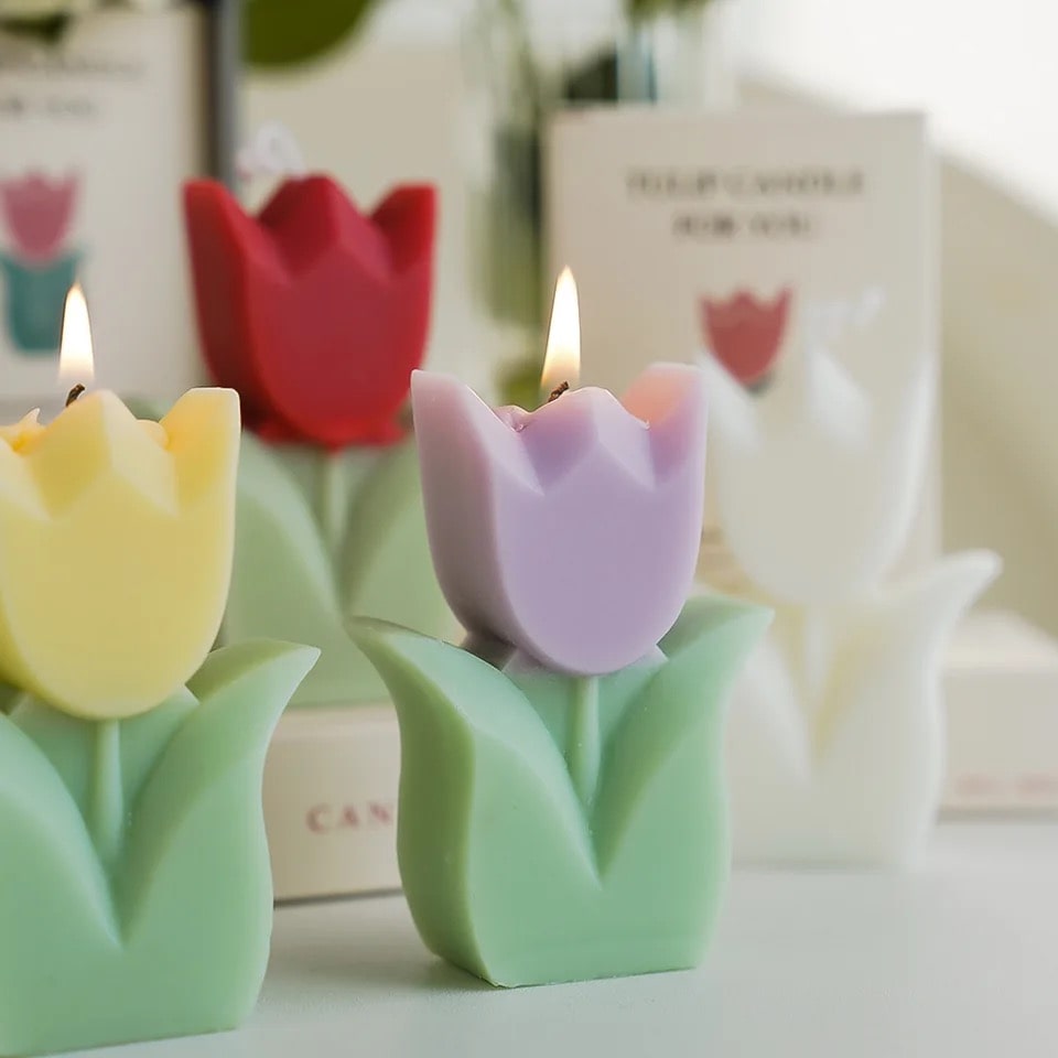 Relaxing Tulip Aromatherapy Soy Candle