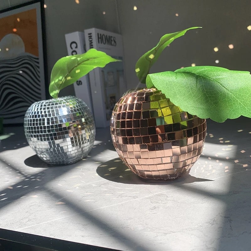 Funky retro apple mirror for vintage room decor