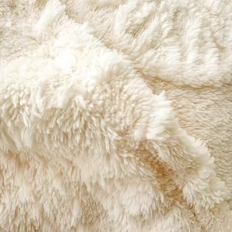 Soft jacquard blanket for cozy girl bedrooms