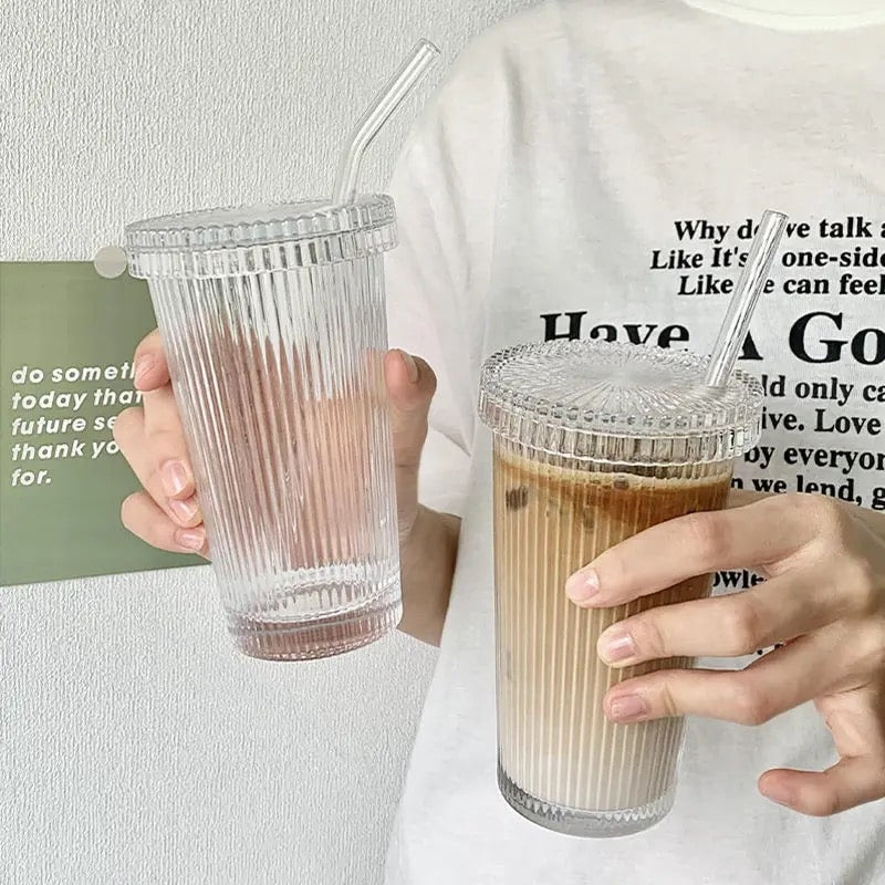 Transparent borosilicate glass cup with ribbed design