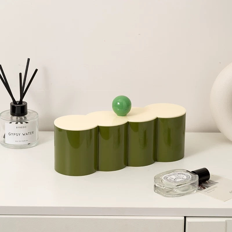 Decorative pastel box with lid and dopamine curves for cotton swabs and brushes