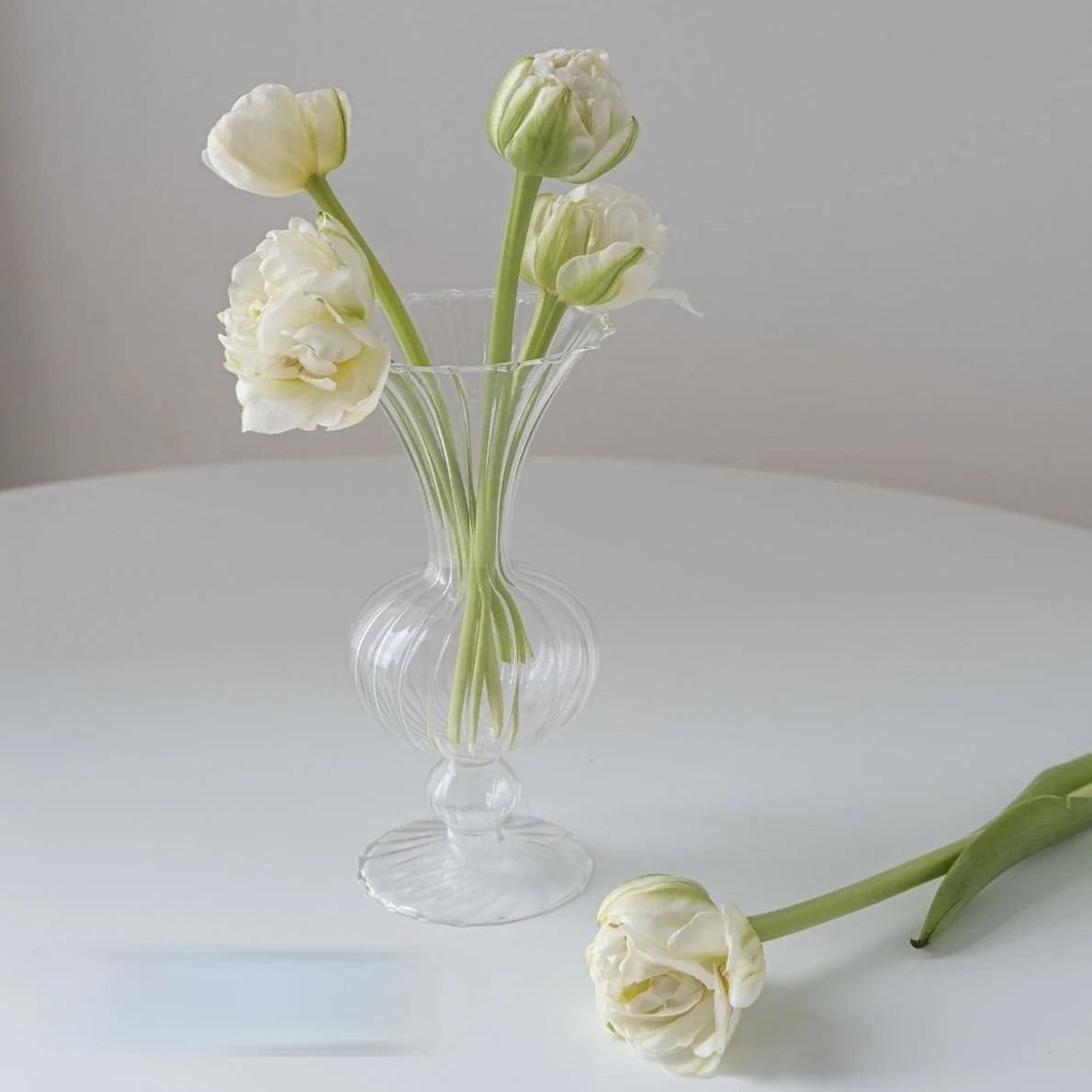 Rounded Glass Flute Vase with Nordic Design for Elegant Flower Displays