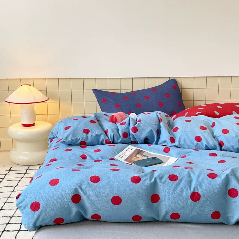 preppy-polka-dot-bedding-blue-for-cozy-room
