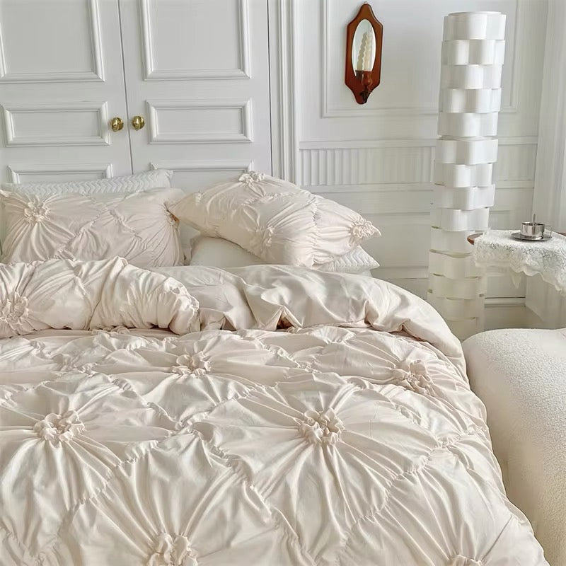 Retro Queen Size Bedding Set with White Floral Pinch Pleated Design
