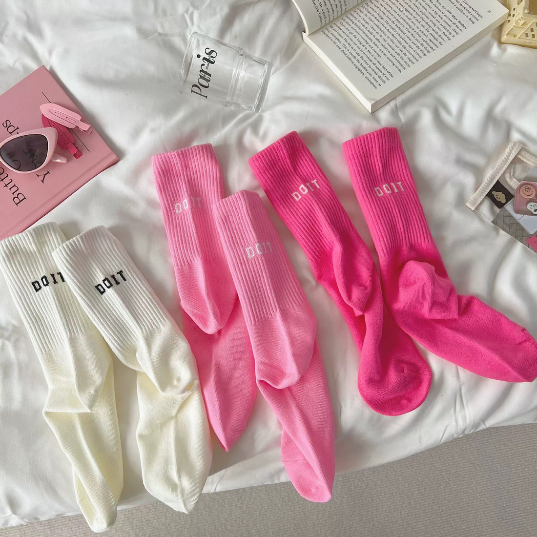Y2K pink socks women mid-tube letter design cotton streetwear.